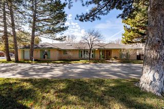 201 CARSON Avenue, Dumas, TX 79029