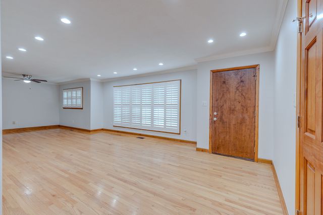 102 Sunset Dr, Pulaski, TN 38478