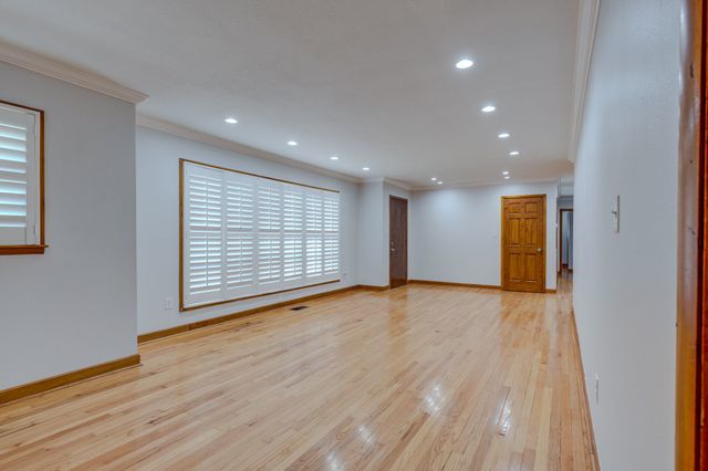 102 Sunset Dr, Pulaski, TN 38478