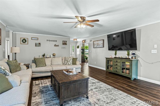 1200 Ridgetop, Farmington, MO 63640