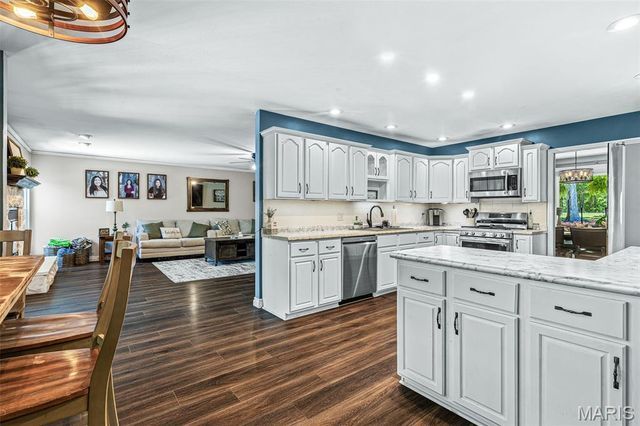 1200 Ridgetop, Farmington, MO 63640