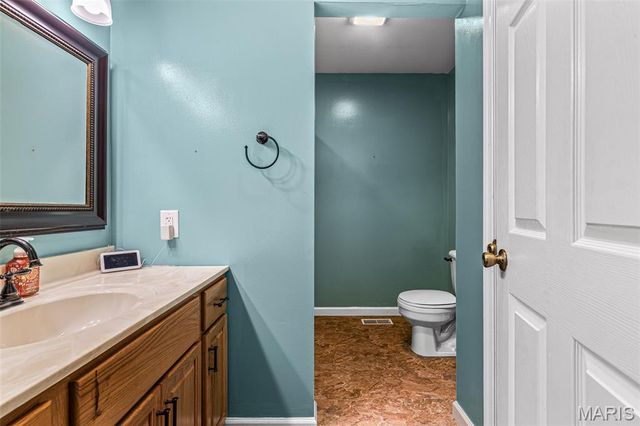 1200 Ridgetop, Farmington, MO 63640