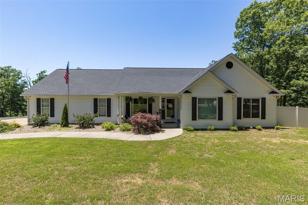 1200 Ridgetop, Farmington, MO 63640