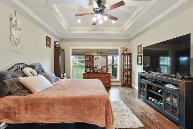 3037 Eliza Dr, Clarksville, TN 37043