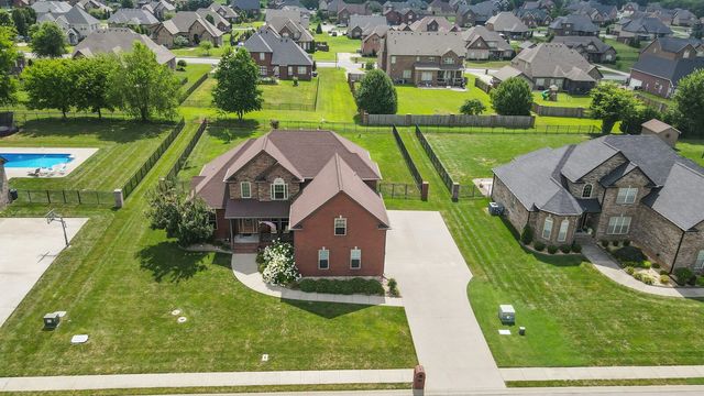 3037 Eliza Dr, Clarksville, TN 37043
