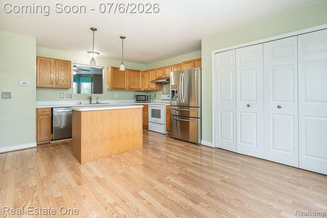 2623 Bonita Drive, Waterford Charter Township, MI 48329