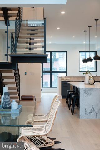 2324 SANSOM ST, Philadelphia, PA 19103