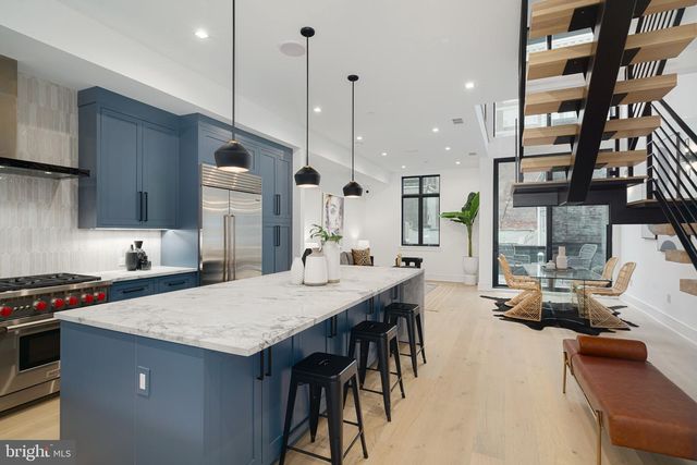 2324 SANSOM ST, Philadelphia, PA 19103