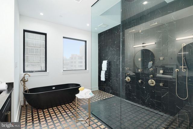 2324 SANSOM ST, Philadelphia, PA 19103