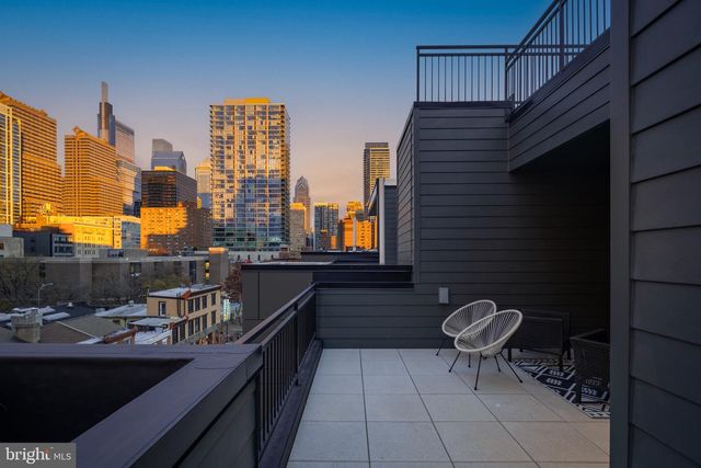 2324 SANSOM ST, Philadelphia, PA 19103