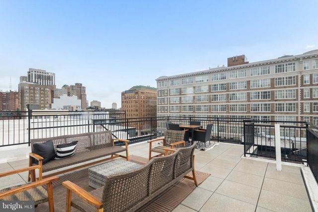 2324 SANSOM ST, Philadelphia, PA 19103