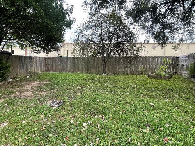 3601 Leafield DR B, Austin, TX 78749