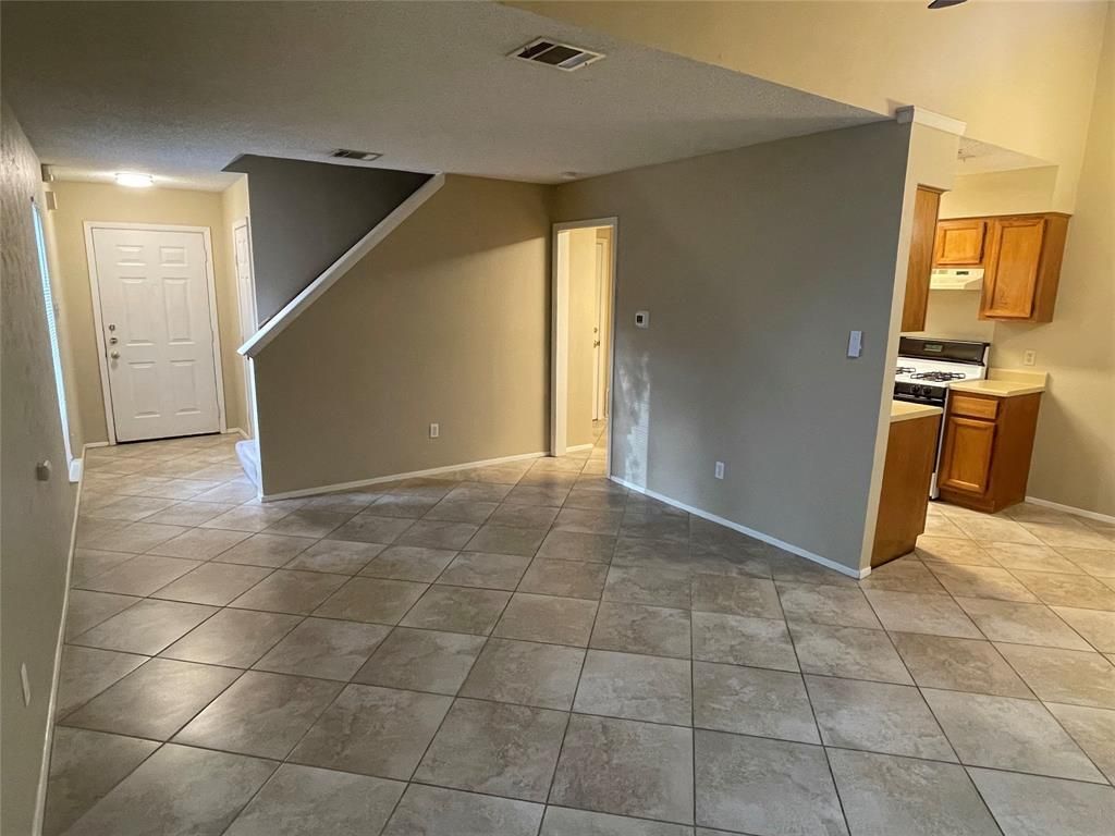 3601 Leafield DR B, Austin, TX 78749