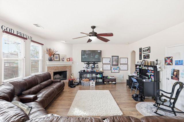 525 BENT OAK Drive, Fort Worth, TX 76131