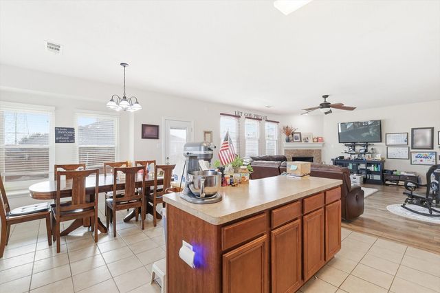 525 BENT OAK Drive, Fort Worth, TX 76131