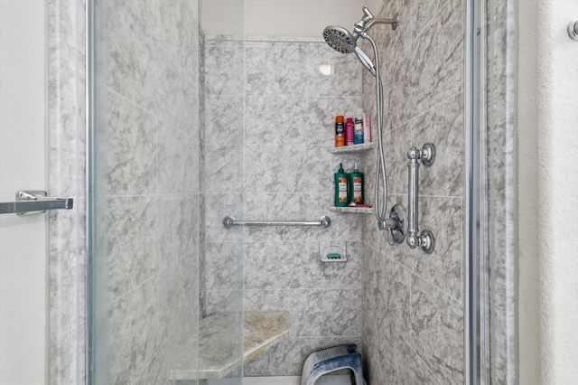 525 BENT OAK Drive, Fort Worth, TX 76131