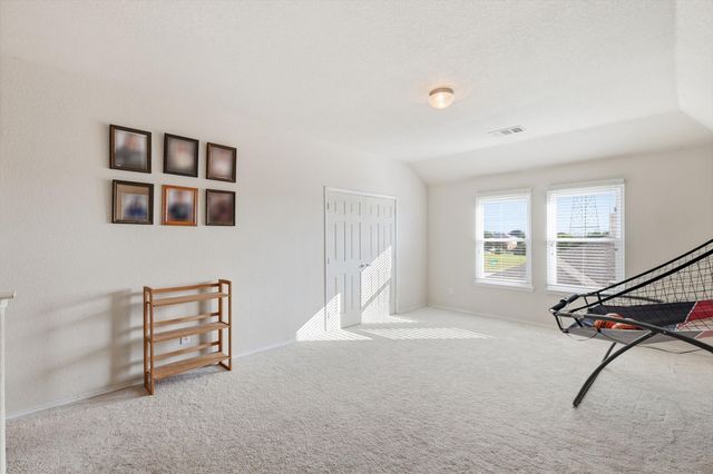 525 BENT OAK Drive, Fort Worth, TX 76131