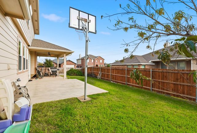 525 BENT OAK Drive, Fort Worth, TX 76131