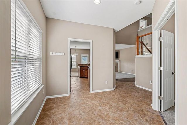 21871 W 116th Place, Olathe, KS 66061