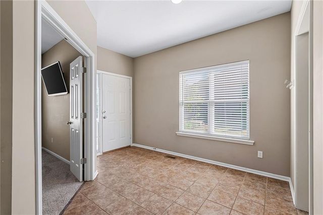 21871 W 116th Place, Olathe, KS 66061