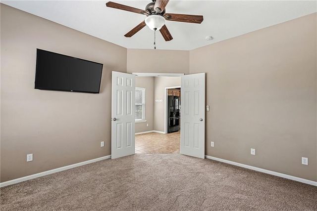 21871 W 116th Place, Olathe, KS 66061