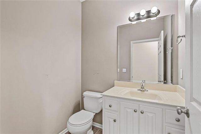 21871 W 116th Place, Olathe, KS 66061