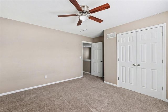 21871 W 116th Place, Olathe, KS 66061