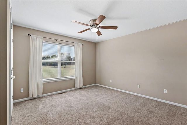 21871 W 116th Place, Olathe, KS 66061