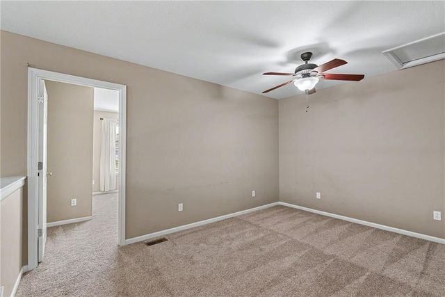 21871 W 116th Place, Olathe, KS 66061