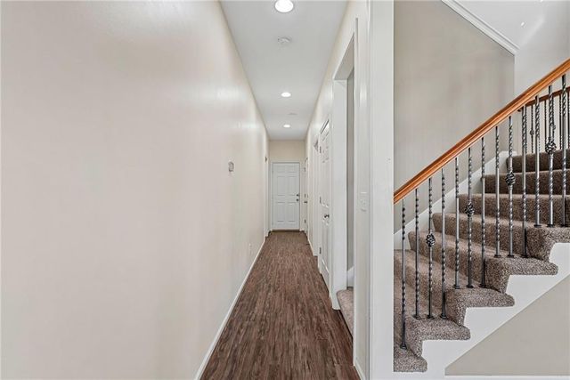 21871 W 116th Place, Olathe, KS 66061