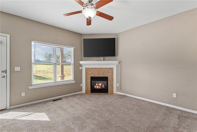 21871 W 116th Place, Olathe, KS 66061