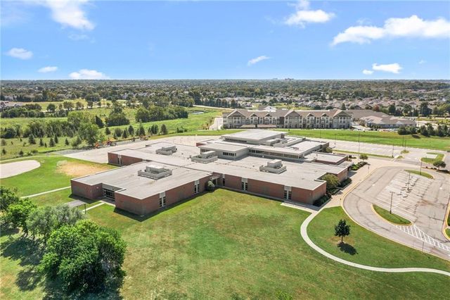 21871 W 116th Place, Olathe, KS 66061