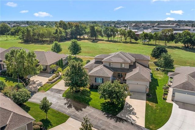 21871 W 116th Place, Olathe, KS 66061