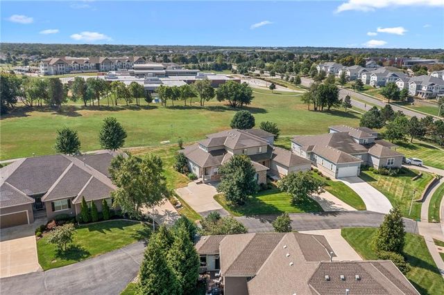21871 W 116th Place, Olathe, KS 66061