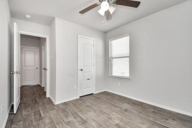 14059 W Crystal Cave Lane, Conroe, TX 77384