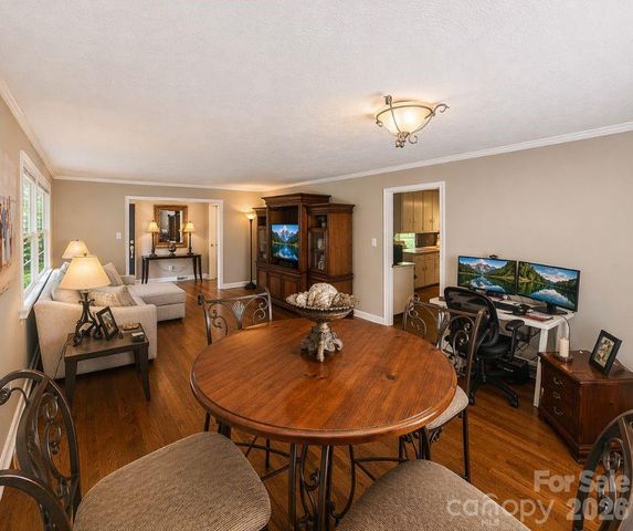 216 Delview Drive, Cherryville, NC 28021