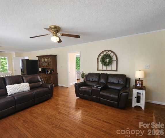216 Delview Drive, Cherryville, NC 28021