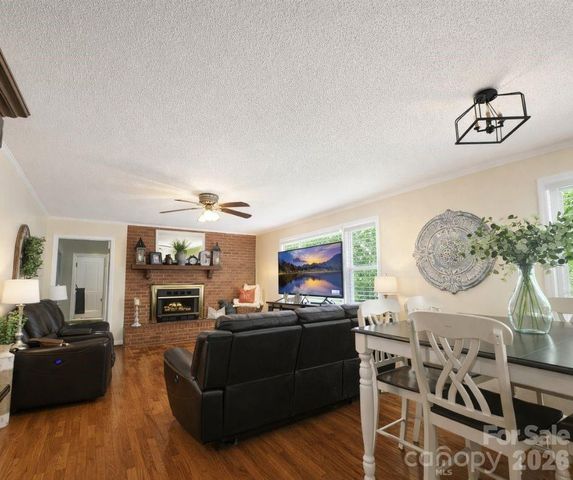 216 Delview Drive, Cherryville, NC 28021
