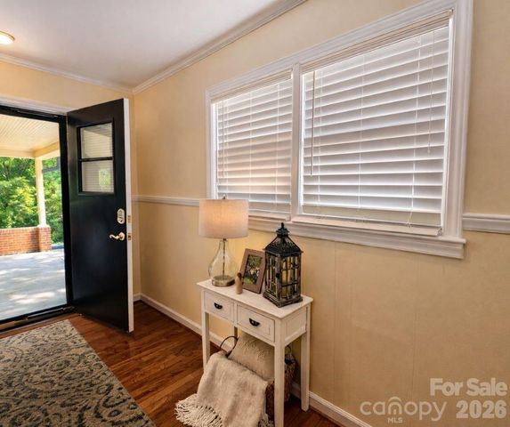 216 Delview Drive, Cherryville, NC 28021