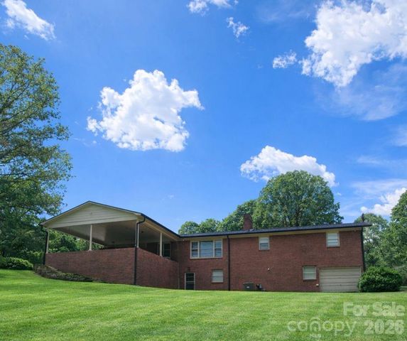 216 Delview Drive, Cherryville, NC 28021