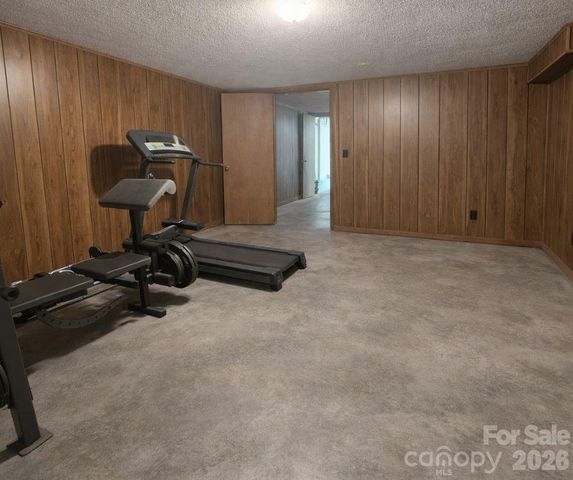 216 Delview Drive, Cherryville, NC 28021