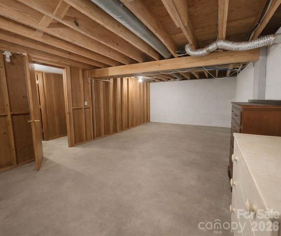 216 Delview Drive, Cherryville, NC 28021
