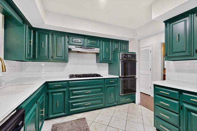 614 Pebblecreek Drive, Garland, TX 75040