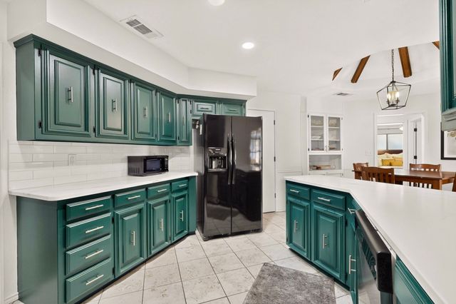 614 Pebblecreek Drive, Garland, TX 75040