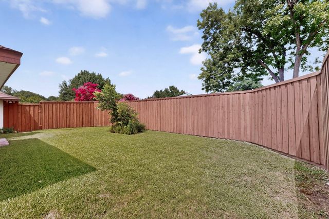 614 Pebblecreek Drive, Garland, TX 75040