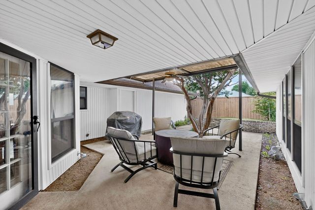 614 Pebblecreek Drive, Garland, TX 75040