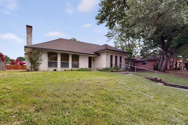 614 Pebblecreek Drive, Garland, TX 75040