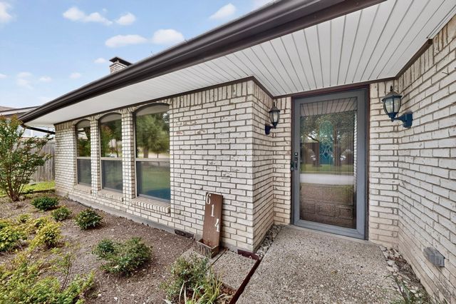 614 Pebblecreek Drive, Garland, TX 75040