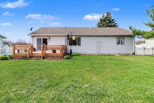 702 Admiral Drive, Chesterton, IN 46304