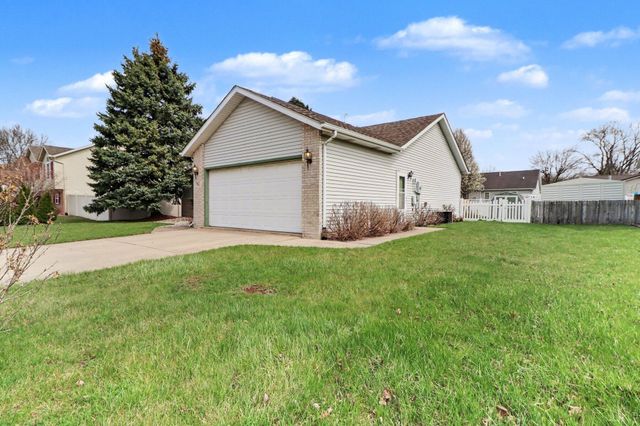 702 Admiral Drive, Chesterton, IN 46304
